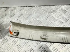 Обшивка стойки передней левой Volkswagen Passat, 2000 г.