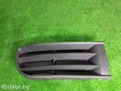 Заглушка (решетка) в бампер передний Volkswagen Polo, 2003 г.