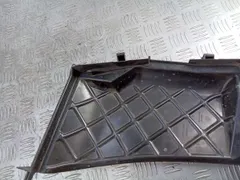Крышка корпуса салонного фильтра Audi A4, 2002 г.