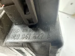 Блок предохранителей Volkswagen Passat, 1996 г.