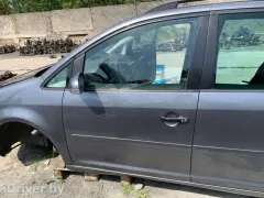 Петля двери передней левой Volkswagen Touran, 2005 г.