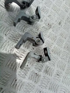 Петля двери Audi A8, 2007 г.