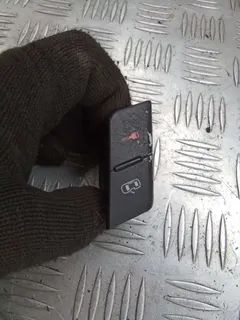 Кнопка центрального замка Audi A4, 2002 г.
