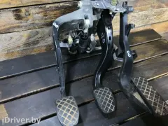 Узел педальный (блок педалей) Volkswagen Passat, 1997 г.