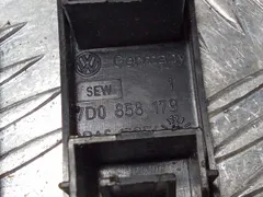 Заглушка Volkswagen Transporter, 2001 г.