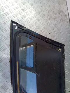 Стекло кузовное боковое левое Audi Q7, 2007 г.