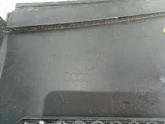 Дождевик Audi A4, 2003 г.