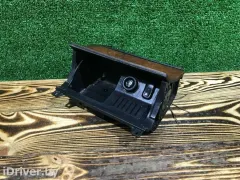 Пепельница Mercedes-Benz E-Класс, 2002 г.