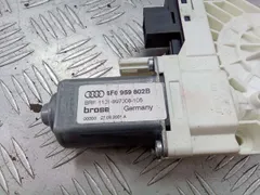 Моторчик стеклоподъемника передний правый Audi A6, 2006 г.
