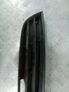 Заглушка (решетка) в бампер Volkswagen Passat, 2007 г.