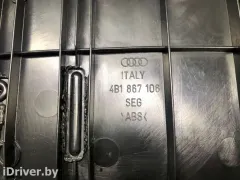 Обшивка двери передней правой (дверная карта) Audi A6, 1998 г.