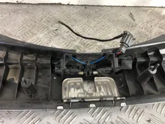 Накладка внутренняя на заднюю панель кузова Audi Q7, 2007 г.