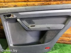 Обшивка двери (дверная карта) комплект Volkswagen Touran, 2005 г.