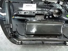 Обшивка двери передней правой (дверная карта) Audi A6, 2005 г.