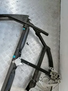 Стеклоподъемник задний левый Audi A4, 2000 г.