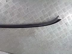 Молдинг двери передней левой Volkswagen Touareg, 2011 г.