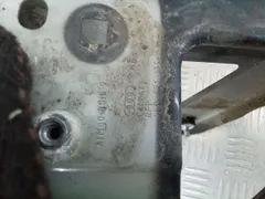 Кронштейн крепления крыла переднего левого Audi A6, 2006 г.
