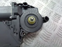 Моторчик стеклоподъемника задний правый Volkswagen Touareg, 2008 г.