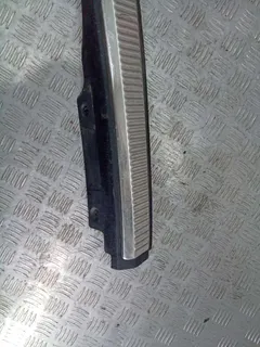 Накладка внутренняя на заднюю панель кузова Audi A4, 2003 г.