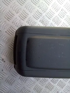 Подлокотник Audi A6, 2006 г.