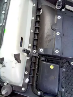 Обшивка двери задней левой (дверная карта) Volkswagen Touareg, 2007 г.