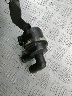 Насос антифриза дополнительный Volkswagen Passat, 2011 г.