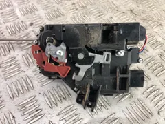 Замок двери передней правой Audi A4, 2002 г.