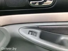 Кнопка стеклоподъемника переднего правого Audi A4, 1999 г.
