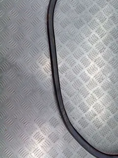 Уплотнитель двери передней правой Audi A4, 2006 г.