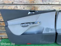 Обшивка двери (дверная карта) комплект Volkswagen Passat, 2007 г.