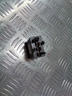 Кнопка подогрева заднего стекла Volkswagen Passat, 2003 г.