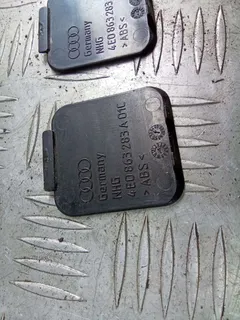 Заглушка Audi A8, 2005 г.