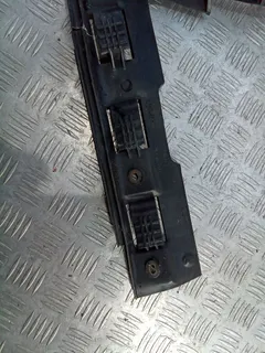 Кронштейн крепления бампера заднего Volkswagen Passat, 2003 г.
