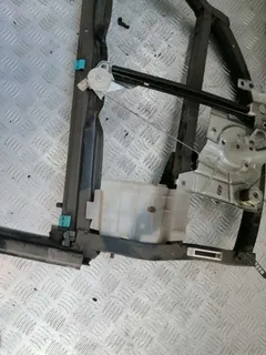 Стеклоподъемник задний левый Audi A4, 2000 г.