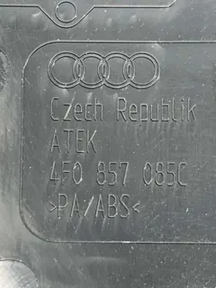 Накладка декоративная на торпедо Audi A6 allroad, 2007 г.