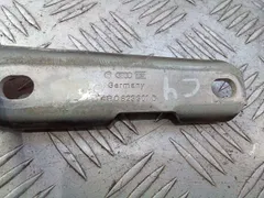 Петля капота левая Audi A6, 2002 г.