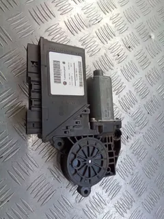 Моторчик стеклоподъемника передний правый Volkswagen Touareg, 2008 г.