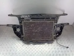 Передняя панель крепления облицовки (телевизор) Audi A4, 2003 г.