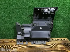 Бардачок Volkswagen Touran, 2006 г.