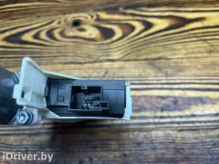 Моторчик стеклоподъемника передний правый Audi A6, 2004 г.