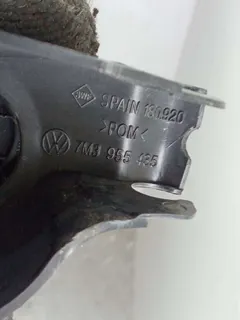 Заглушка Volkswagen Passat, 2003 г.