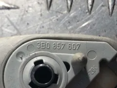 Ручка внутренняя потолочная Volkswagen Passat, 1999 г.