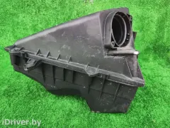 Корпус воздушного фильтра Volkswagen Golf, 2004 г.