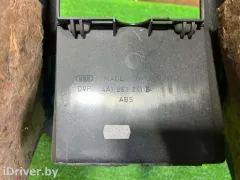 Консоль салона (кулисная часть) Audi A6, 1994 г.