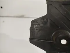 Опорная площадка для ноги Audi A4, 2004 г.