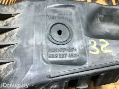 Кронштейн крепления бампера заднего Audi A6, 2001 г.