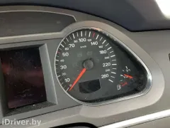 Щиток приборов (приборная панель) Audi A6, 2004 г.