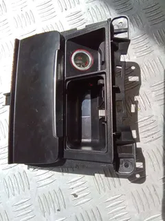 Пепельница Audi A4, 2010 г.