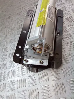 Подушка безопасности пассажира Volkswagen Touareg, 2008 г.