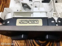 Блок управления печки/климат-контроля Volkswagen Passat, 2002 г.